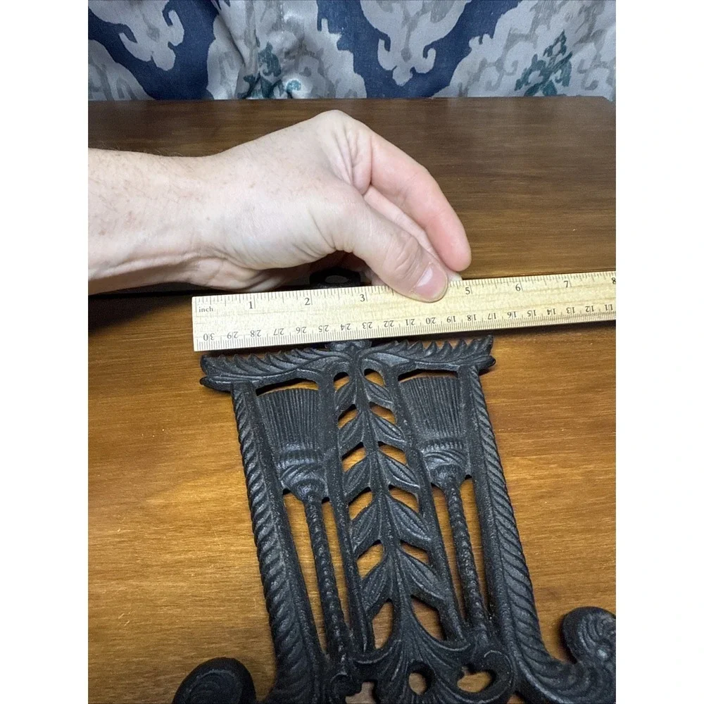 Vtg VM Tassel & Broom  Pennsylvania Dutch Style Cast Iron Trivet 8 5/8